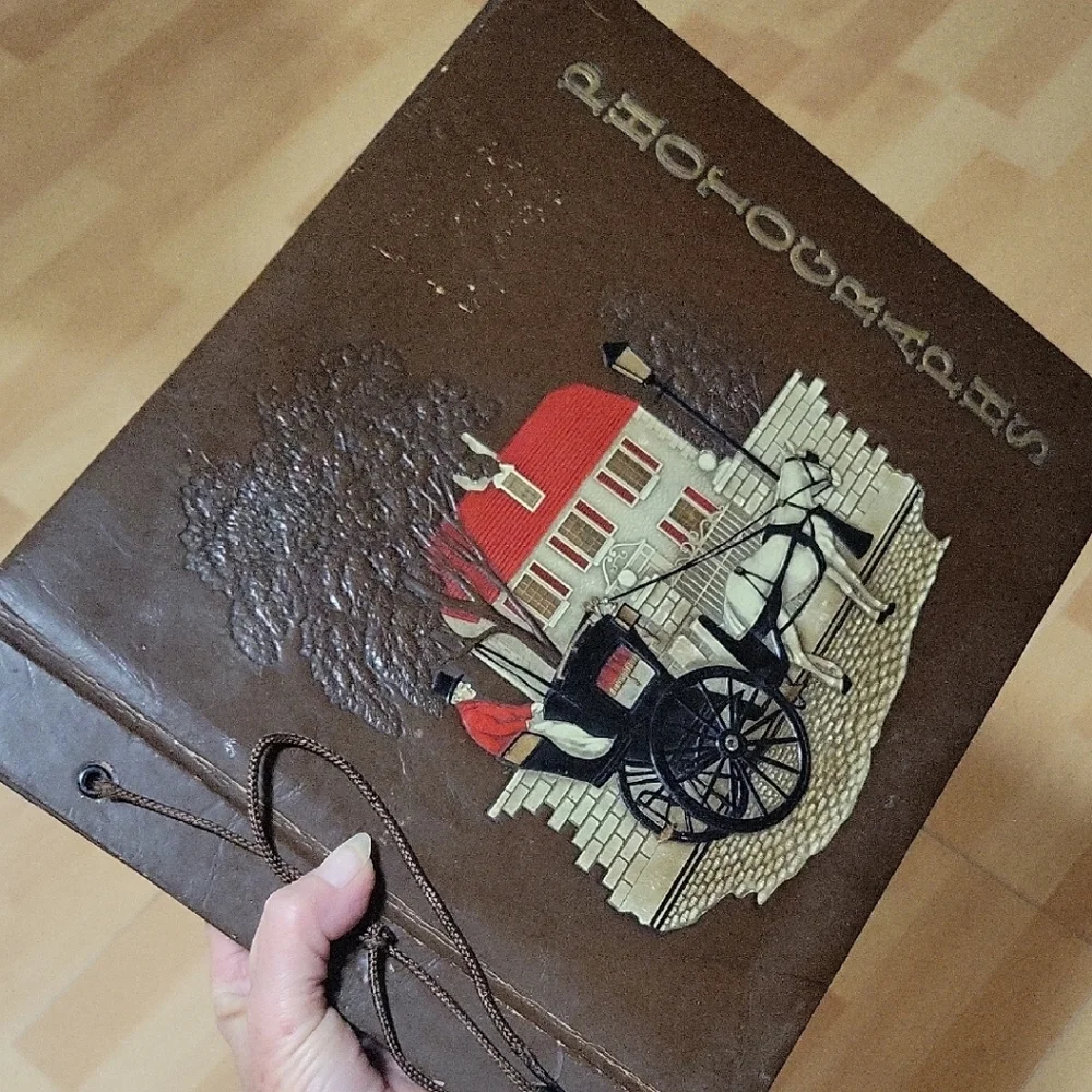 Vintage Brown Leather Photo Album with Embossed Horse Carriage Design - Picture 1 of 4